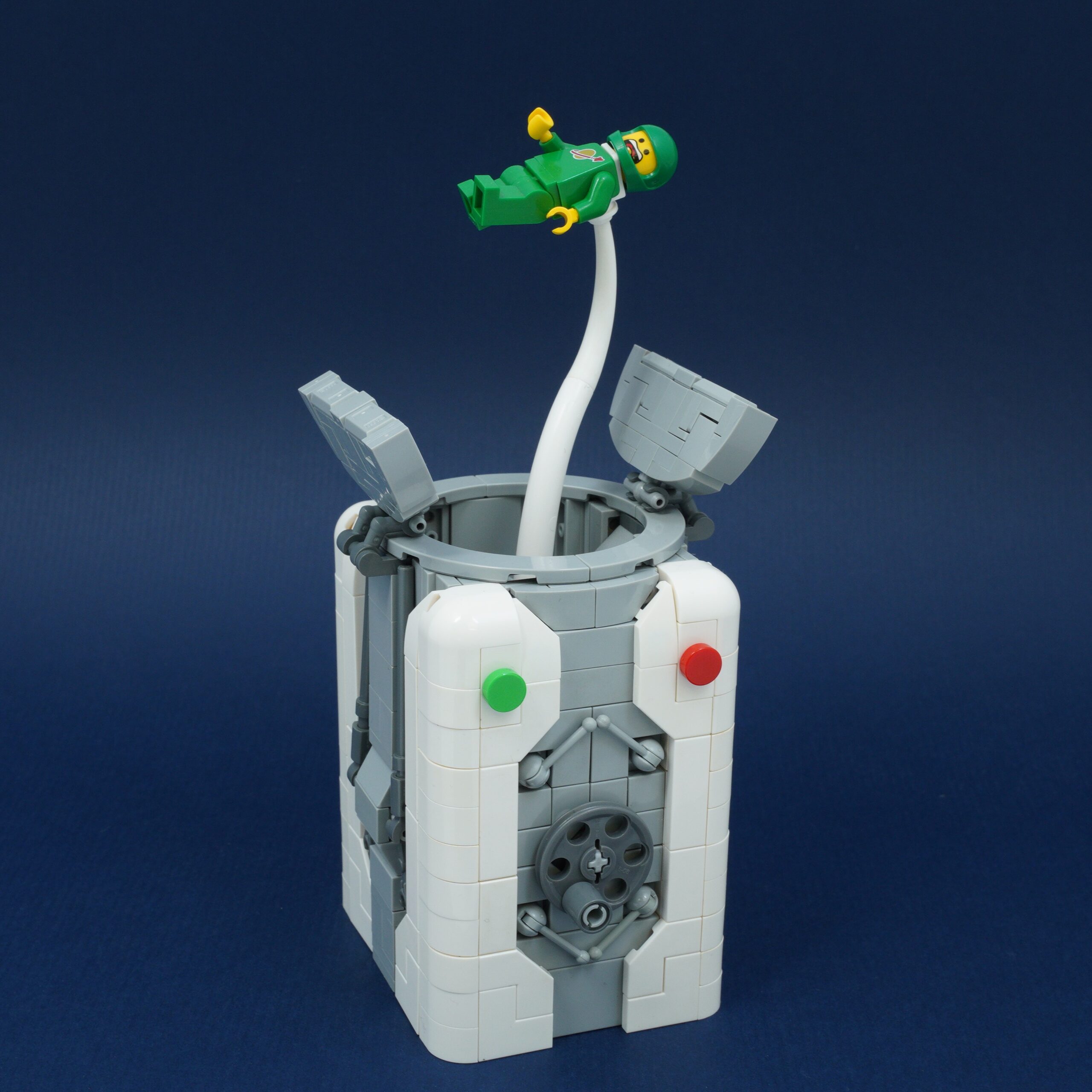 LEGO-Spacewalk-Machine-1